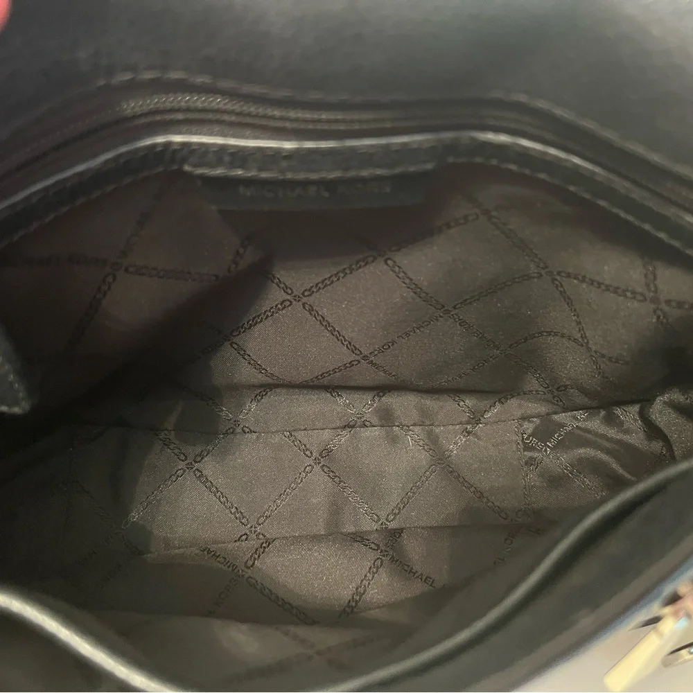 Michael Kors Black Shoulder Bag - Picture 6 of 8